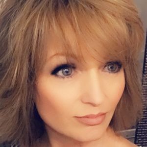 Meet your Posher, Stacy